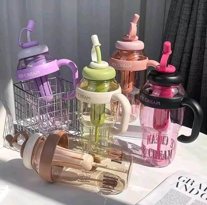 Sipper cup - Image 1